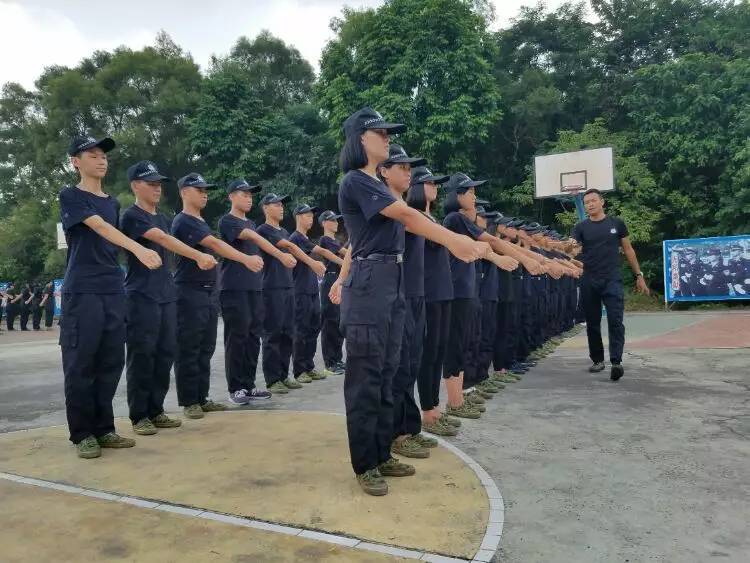常德海乘职业学校,导游就业方向招生,高铁乘务专业招生,国际邮轮就业方向招生