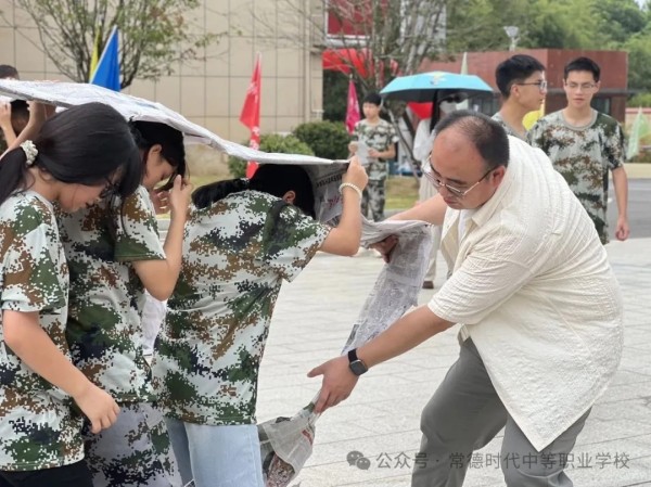 常德时代中等职业学校,新能源汽车,高铁乘务,运动训练,工业机器人就业方向招生 常德时代中等职业学校,新能源汽车,高铁乘务,运动训练,工业机器人就业方向招生
