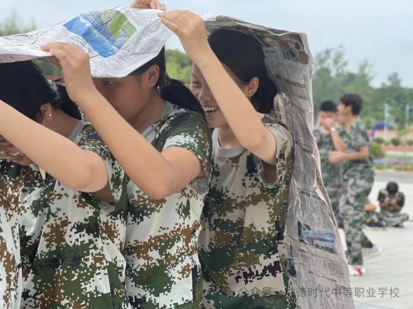 常德时代中等职业学校,新能源汽车,高铁乘务,运动训练,工业机器人就业方向招生 常德时代中等职业学校,新能源汽车,高铁乘务,运动训练,工业机器人就业方向招生