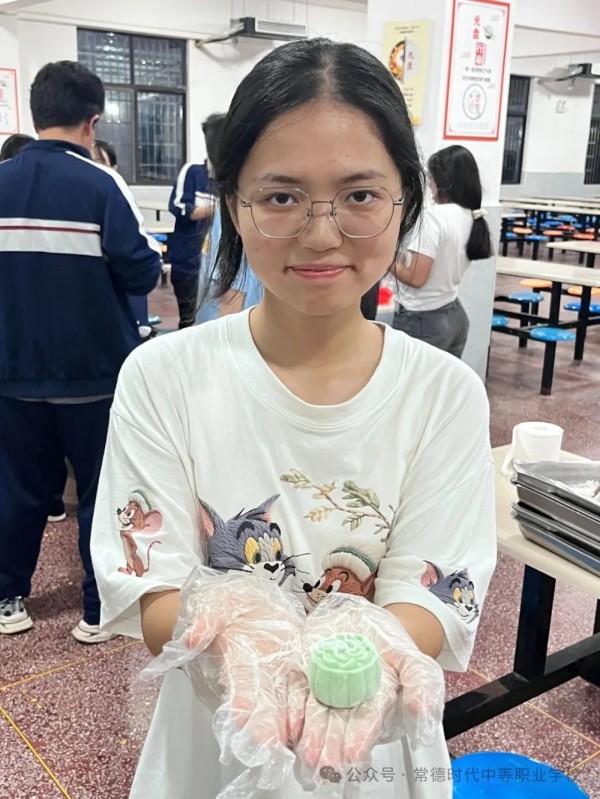 常德时代中等职业学校,新能源汽车,高铁乘务,运动训练,工业机器人就业方向招生 常德时代中等职业学校,新能源汽车,高铁乘务,运动训练,工业机器人就业方向招生
