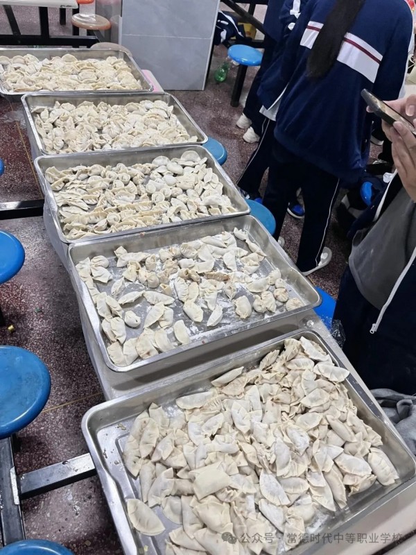 常德时代中等职业学校,新能源汽车,高铁乘务,运动训练,工业机器人就业方向招生 常德时代中等职业学校,新能源汽车,高铁乘务,运动训练,工业机器人就业方向招生