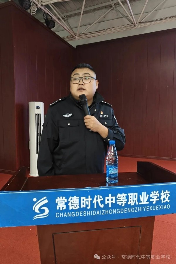 常德时代中等职业学校,新能源汽车,高铁乘务,运动训练,工业机器人就业方向招生 常德时代中等职业学校,新能源汽车,高铁乘务,运动训练,工业机器人就业方向招生